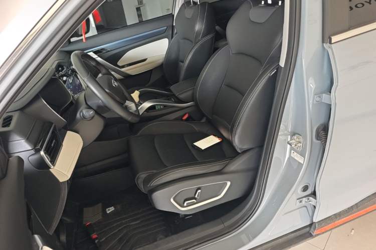 Used Geely Auto Emgrand X7 Sport 2022 Boyue X 1.8TD DCT ZhiShang Model Left Front Seat