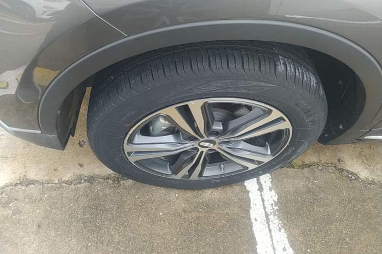 Used Geely Auto Emgrand X7 Sport 2022 1.8TD DCT Zhiya Trim Left Front Wheel Hub