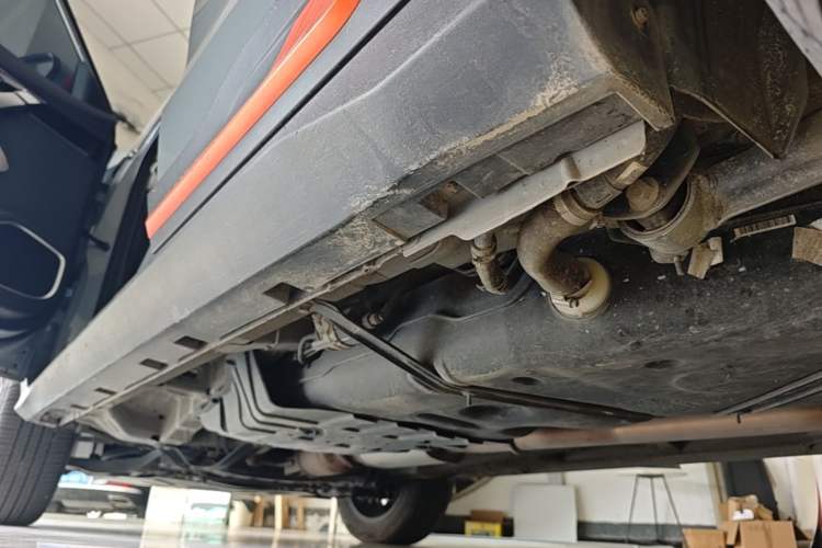 Used Geely Auto Emgrand X7 Sport 2022 Boyue X 1.8TD DCT ZhiShang Model Left Side Sill