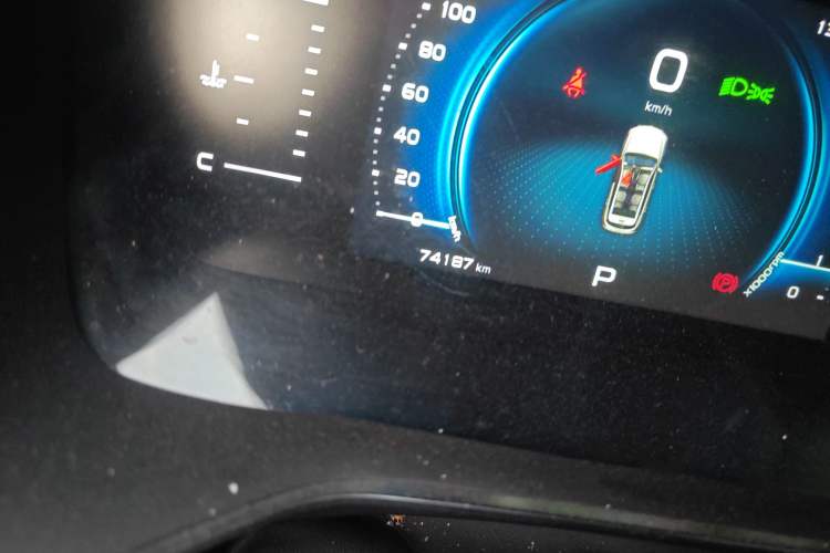 Used Geely Auto Emgrand X7 Sport 2022 Boyue X 1.8TD DCT Smart Model Odometer Close Up