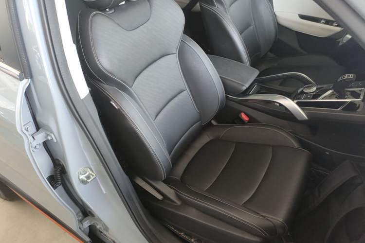 Used Geely Auto Emgrand X7 Sport 2022 Boyue X 1.8TD DCT Smart Model Right Front Seat