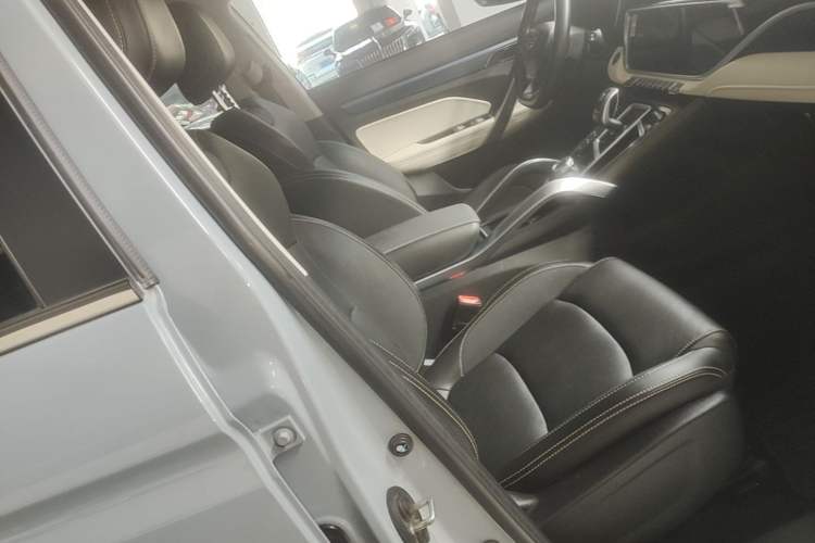 Used Geely Auto Emgrand X7 Sport 2022 Boyue X 1.8TD DCT Smart Model Right Front Seat