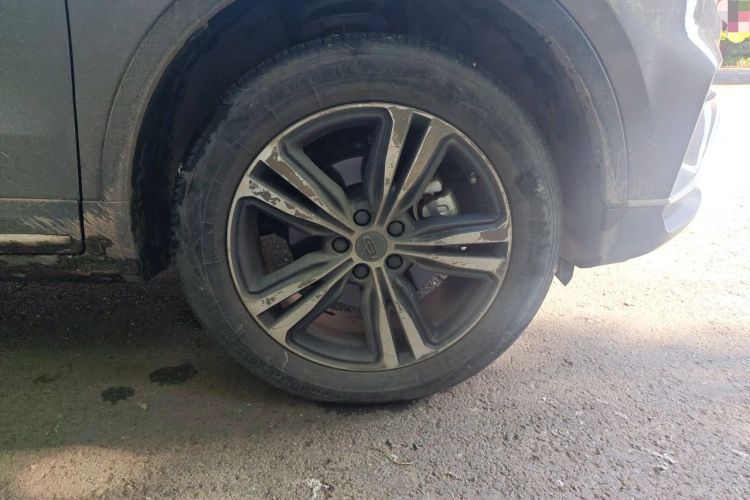 Used Geely Auto Emgrand X7 Sport 2022 1.8TD DCT Zhiya Trim Right Front Wheel Hub