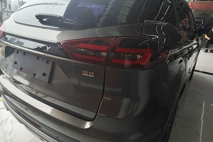 Used Geely Auto Emgrand X7 Sport 2022 1.8TD DCT Zhiya Trim Right Rear Taillight