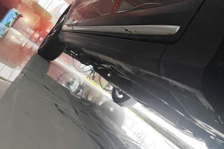 Used Geely Auto Emgrand X7 Sport 2022 1.8TD DCT Zhiya Trim Right Side Sill