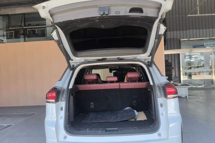 Used Geely Auto Emgrand X7 Sport 2022 Boyue X 1.8TD DCT ZhiShang Model Trunk