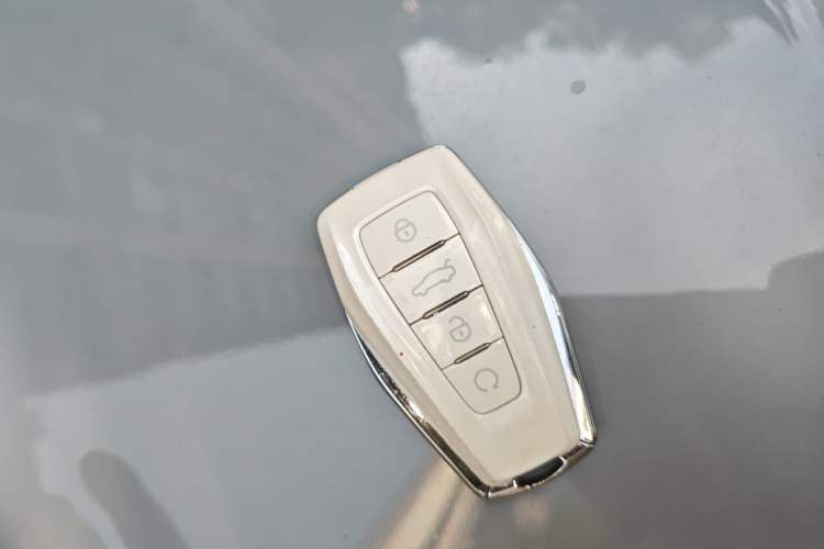 Used Geely Auto Emgrand X7 Sport 2022 Boyue X 1.8TD DCT ZhiZun Edition Vehicle Key