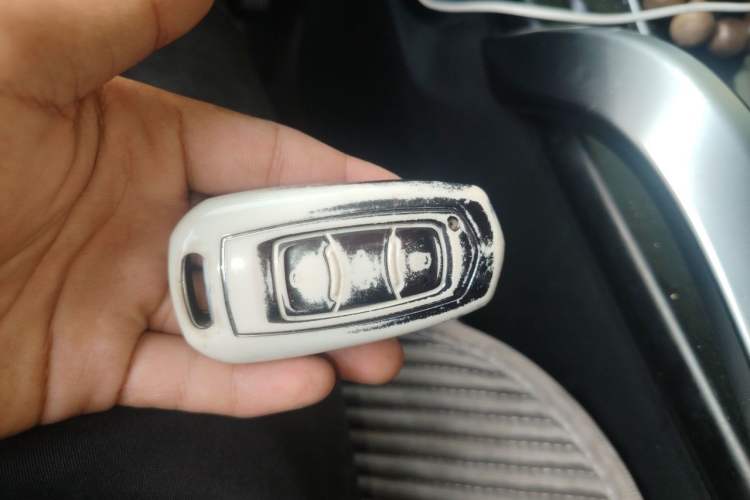 Used Geely Auto Emgrand X7 Sport 2022 1.8TD DCT Zhiya Trim Vehicle Key