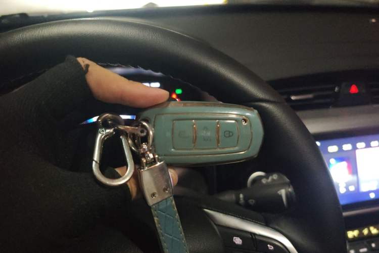 Used Geely Auto Emgrand X7 Sport 2022 1.8TD DCT Zhiya Trim Vehicle Key