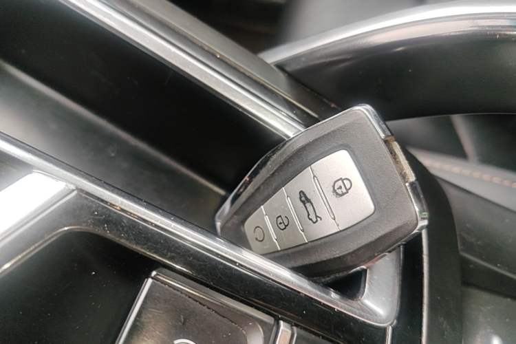Used Geely Auto Emgrand X7 Sport 2022 Boyue X 1.8TD DCT ZhiZun Edition Vehicle Key
