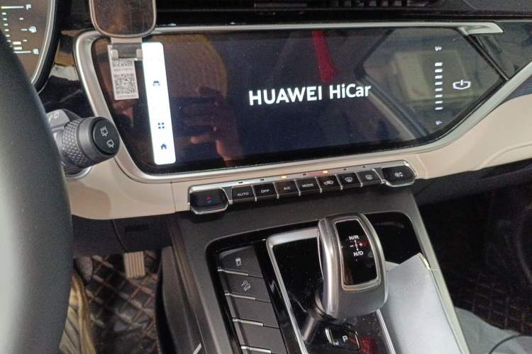Used Geely Auto Emgrand X7 Sport 2022 Boyue X 1.8TD DCT Smart Model Audio And AC Panel