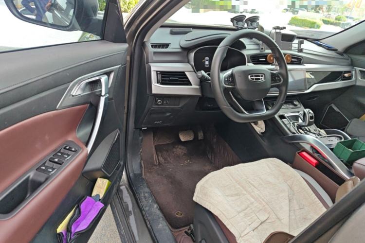 Used Geely Auto Emgrand X7 Sport 2022 1.8TD DCT Zhiya Trim Driver Seat