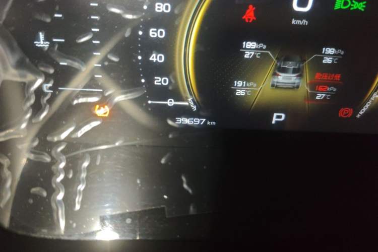 Used Geely Auto Emgrand X7 Sport 2022 Boyue X 1.8TD DCT Smart Model Odometer Close Up