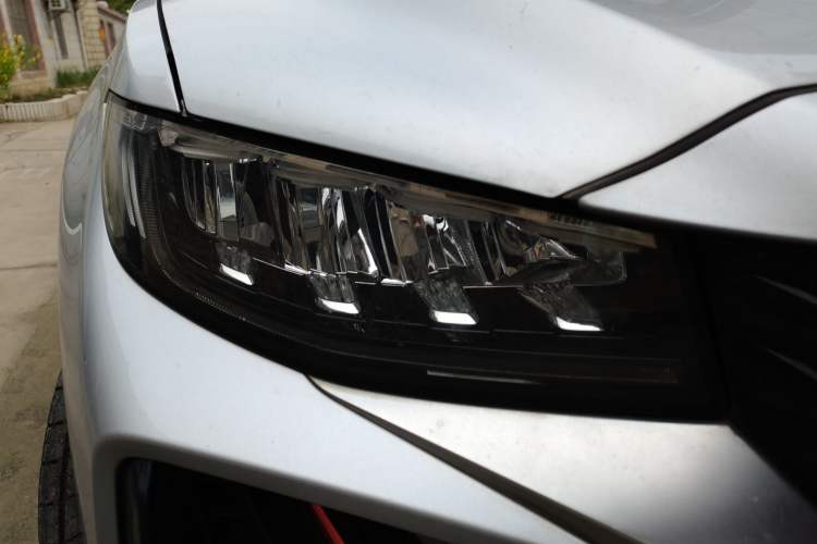Used Geely Auto Emgrand X7 Sport 2022 Boyue X 1.8TD DCT Smart Model Right Front Headlight