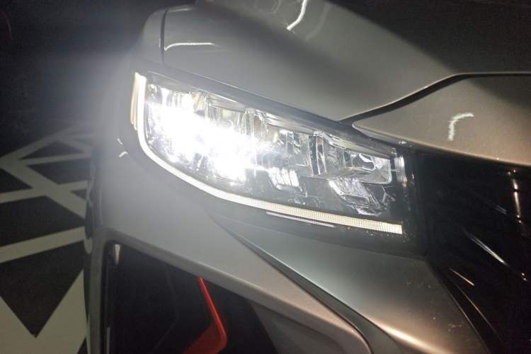 Used Geely Auto Emgrand X7 Sport 2022 Boyue X 1.8TD DCT Smart Model Right Front Headlight
