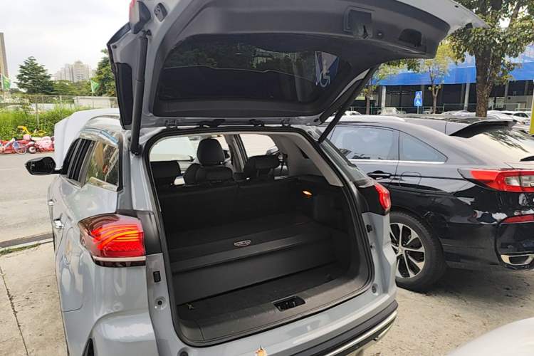 Used Geely Auto Emgrand X7 Sport 2022 Boyue X 1.8TD DCT ZhiZun Edition Trunk