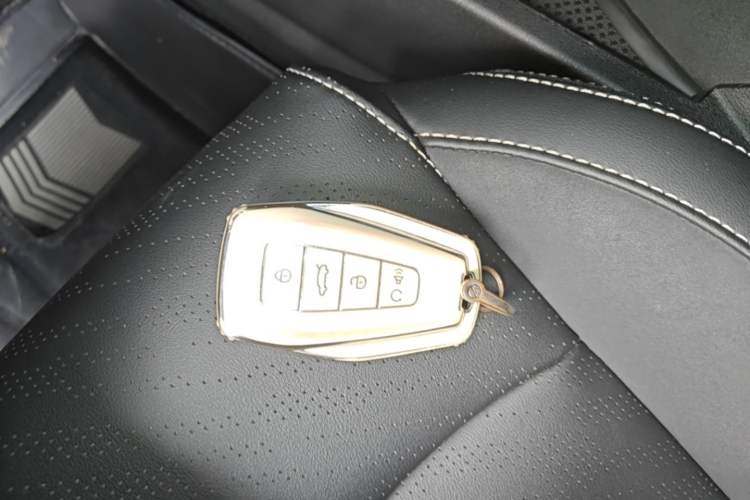 Used Geely Auto Emgrand X7 Sport 2022 Boyue X 1.8TD DCT ZhiZun Edition Vehicle Key