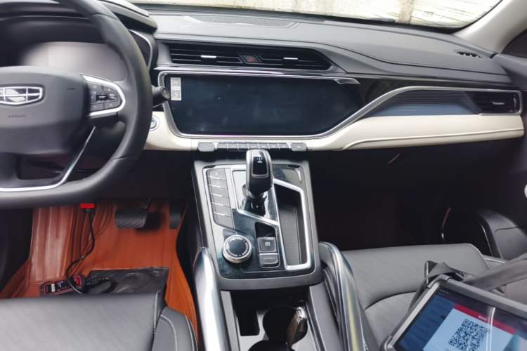 Used Geely Auto Emgrand X7 Sport 2022 Boyue X 1.8TD DCT Smart Model Audio And AC Panel