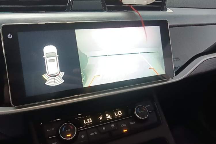 Used Geely Auto Emgrand X7 Sport 2022 1.8TD DCT Zhiya Trim Audio And AC Panel