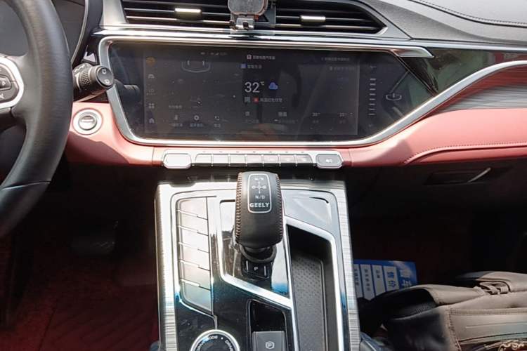 Used Geely Auto Emgrand X7 Sport 2022 Boyue X 1.8TD DCT ZhiShang Model Audio And AC Panel