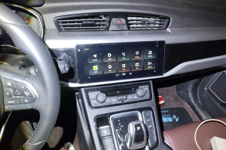 Used Geely Auto Emgrand X7 Sport 2022 1.8TD DCT Zhiya Trim Audio And AC Panel