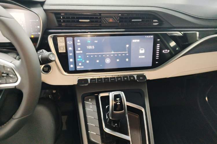 Used Geely Auto Emgrand X7 Sport 2022 Boyue X 1.8TD DCT ZhiZun Edition Audio And AC Panel