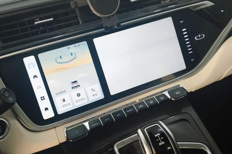 Used Geely Auto Emgrand X7 Sport 2022 Boyue X 1.8TD DCT ZhiZun Edition Audio And AC Panel