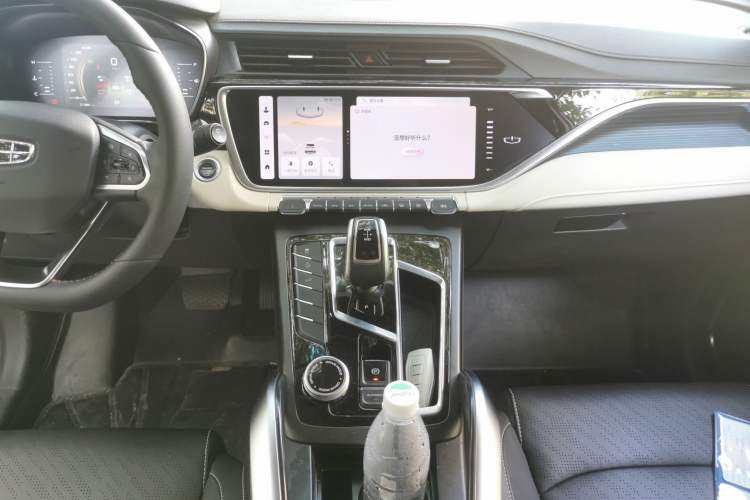 Used Geely Auto Emgrand X7 Sport 2022 Boyue X 1.8TD DCT ZhiZun Edition Audio And AC Panel