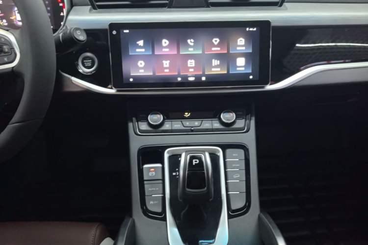 Used Geely Auto Emgrand X7 Sport 2022 1.8TD DCT Zhiya Trim Audio And AC Panel