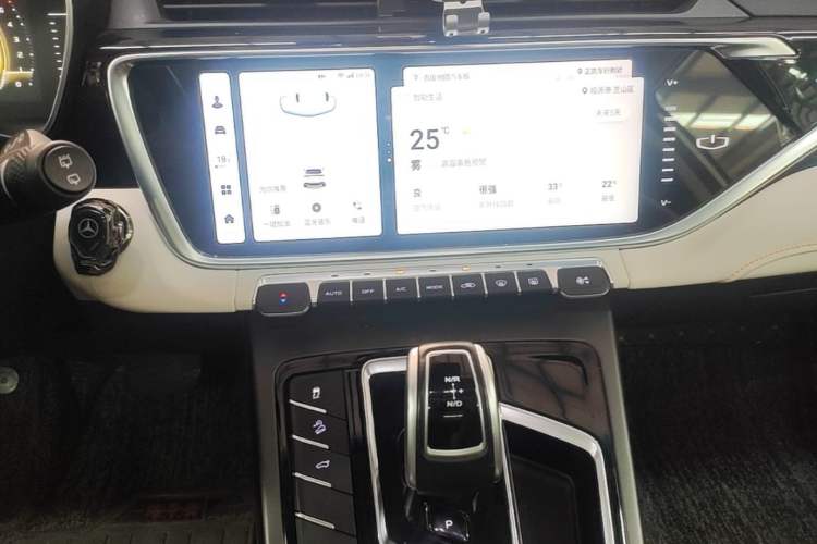 Used Geely Auto Emgrand X7 Sport 2022 Boyue X 1.8TD DCT ZhiZun Edition Audio And AC Panel