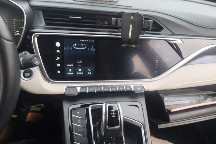 Used Geely Auto Emgrand X7 Sport 2022 Boyue X 1.8TD DCT ZhiZun Edition Audio And AC Panel