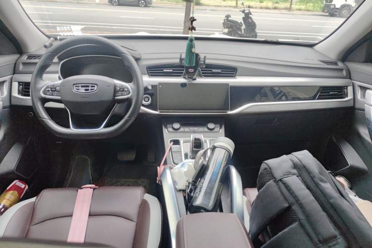 Used Geely Auto Emgrand X7 Sport 2022 1.8TD DCT Zhiya Trim Center Console