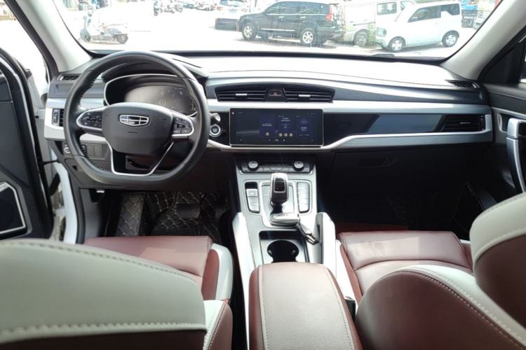 Used Geely Auto Emgrand X7 Sport 2022 1.8TD DCT Zhiya Trim Center Console