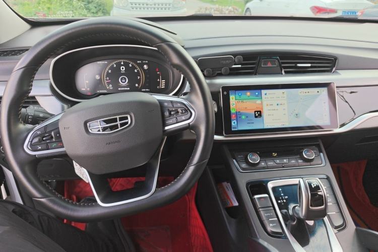 Used Geely Auto Emgrand X7 Sport 2022 1.8TD DCT Zhiya Trim Center Console
