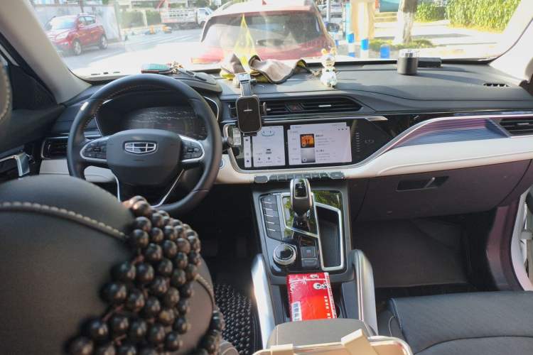 Used Geely Auto Emgrand X7 Sport 2022 Boyue X 1.8TD DCT ZhiZun Edition Center Console