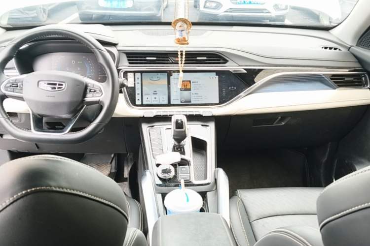 Used Geely Auto Emgrand X7 Sport 2022 Boyue X 1.8TD DCT ZhiShang Model Center Console
