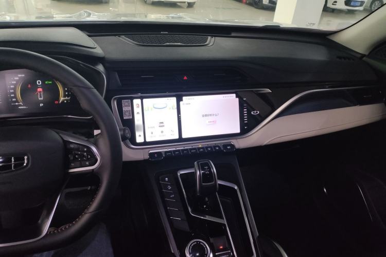 Used Geely Auto Emgrand X7 Sport 2022 Boyue X 1.8TD DCT ZhiZun Edition Center Console