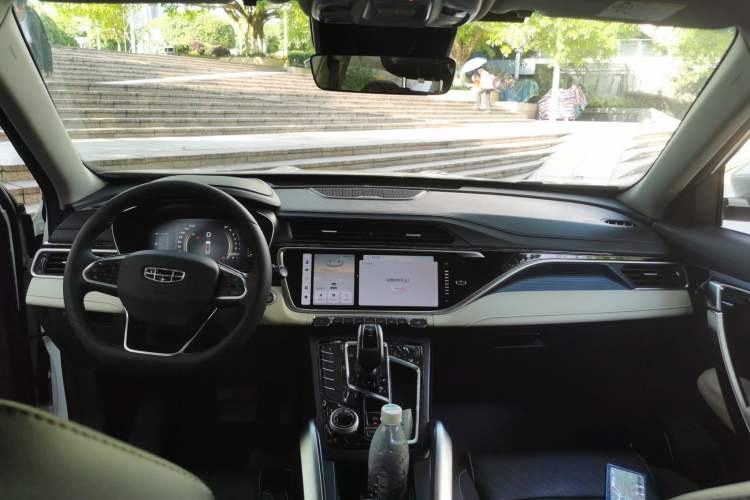 Used Geely Auto Emgrand X7 Sport 2022 Boyue X 1.8TD DCT ZhiZun Edition Center Console