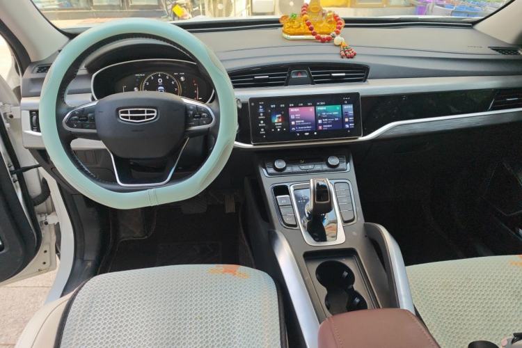 Used Geely Auto Emgrand X7 Sport 2022 1.8TD DCT Zhiya Trim Center Console
