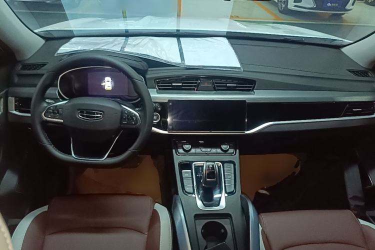 Used Geely Auto Emgrand X7 Sport 2022 1.8TD DCT Zhiya Trim Center Console