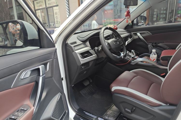 Used Geely Auto Emgrand X7 Sport 2022 1.8TD DCT Zhiya Trim Driver Seat