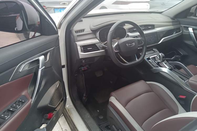 Used Geely Auto Emgrand X7 Sport 2022 1.8TD DCT Zhiya Trim Driver Seat