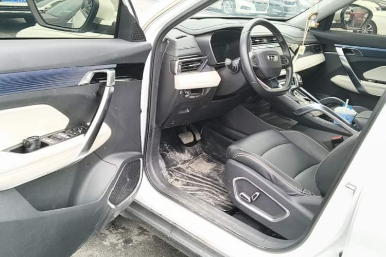 Used Geely Auto Emgrand X7 Sport 2022 Boyue X 1.8TD DCT ZhiShang Model Driver Seat