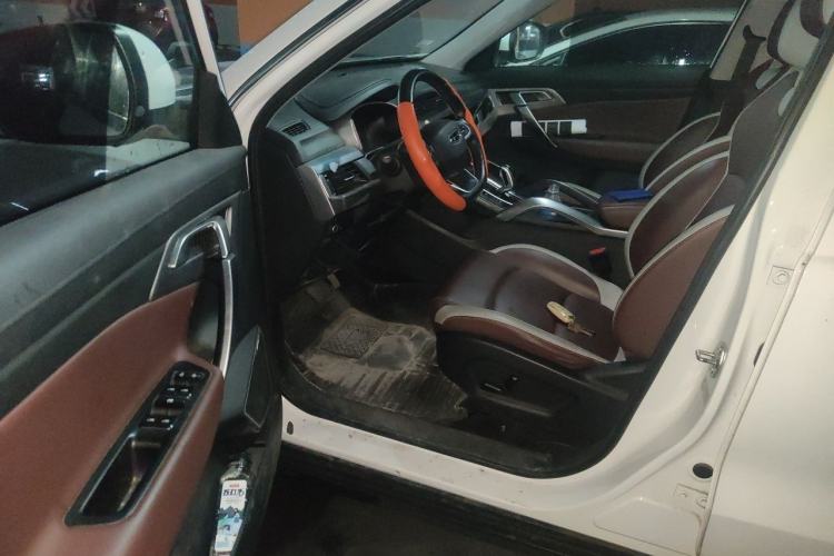 Used Geely Auto Emgrand X7 Sport 2022 1.8TD DCT Zhiya Trim Driver Seat