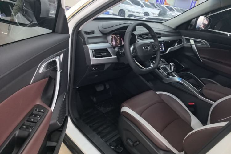 Used Geely Auto Emgrand X7 Sport 2022 1.8TD DCT Zhiya Trim Driver Seat