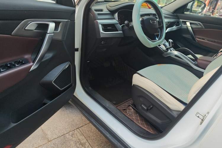 Used Geely Auto Emgrand X7 Sport 2022 1.8TD DCT Zhiya Trim Driver Seat