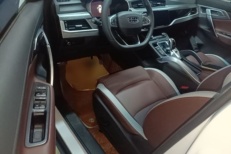 Used Geely Auto Emgrand X7 Sport 2022 1.8TD DCT Zhiya Trim Driver Seat
