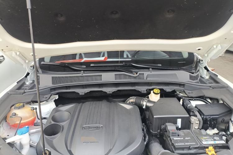 Used Geely Auto Emgrand X7 Sport 2022 1.8TD DCT Zhiya Trim Engine Bay