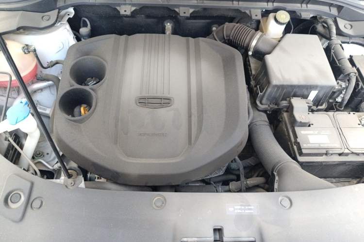 Used Geely Auto Emgrand X7 Sport 2022 1.8TD DCT Zhiya Trim Engine Bay