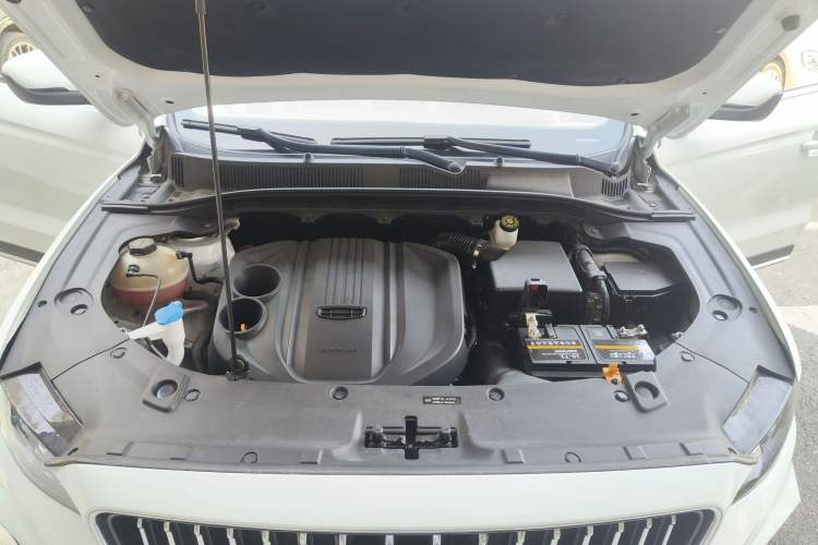 Used Geely Auto Emgrand X7 Sport 2022 1.8TD DCT Zhiya Trim Engine Bay